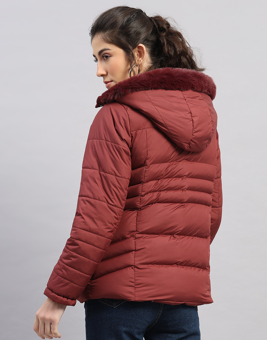 Women Maroon Solid Hooded Full Sleeve Jacket