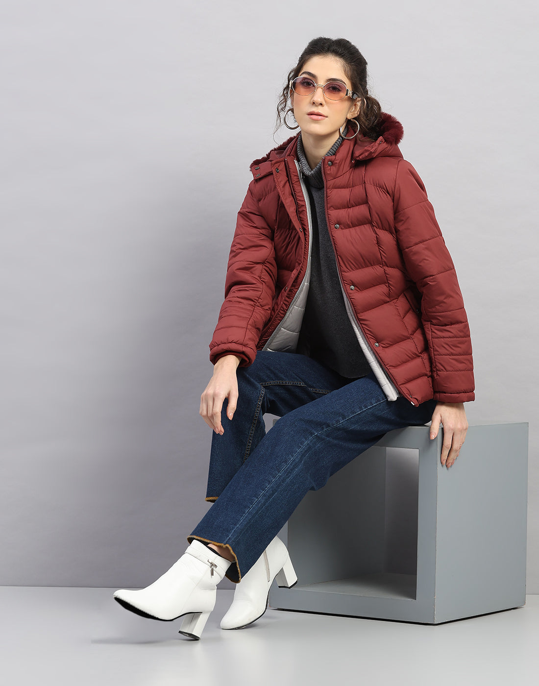 Women Maroon Solid Hooded Full Sleeve Jacket