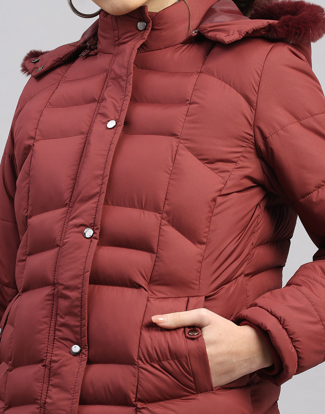 Women Maroon Solid Hooded Full Sleeve Jacket