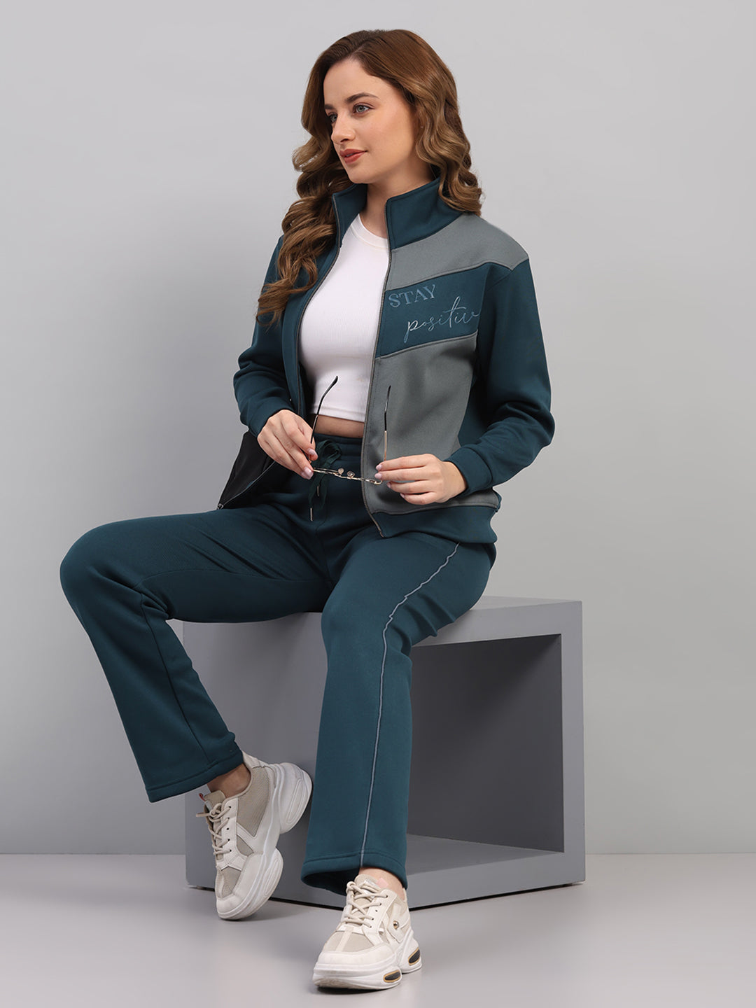 Women Teal Blue Printed Mock Neck Full Sleeve Winter Tracksuit