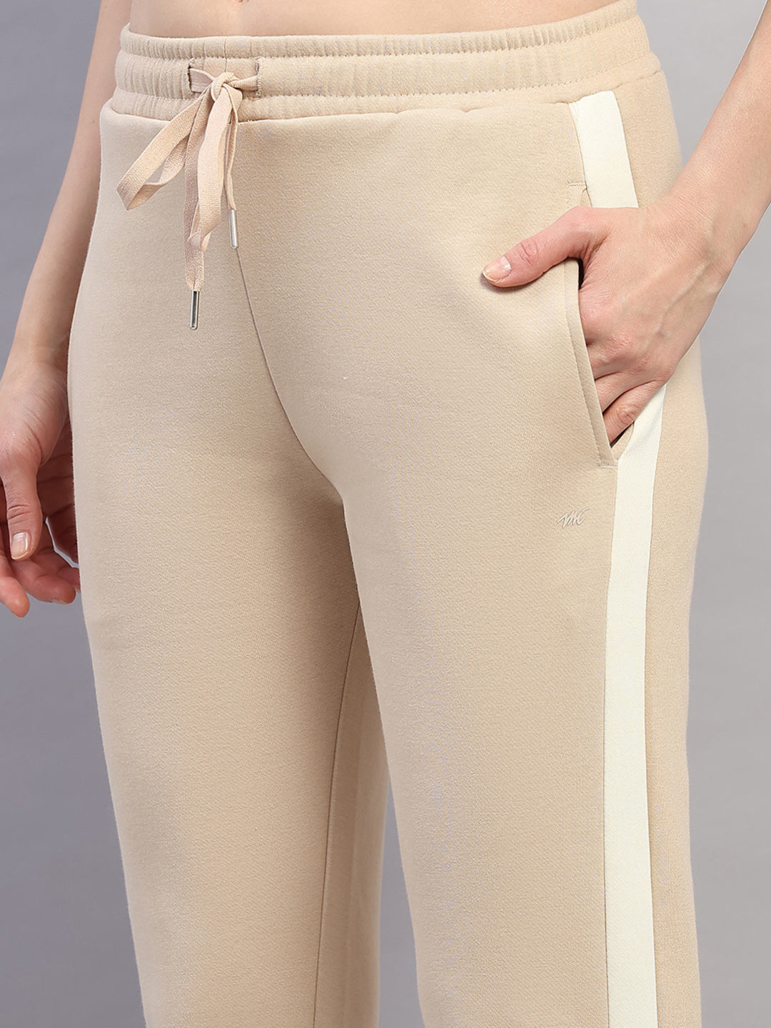 Women Beige Printed Hooded Full Sleeve Winter Tracksuit