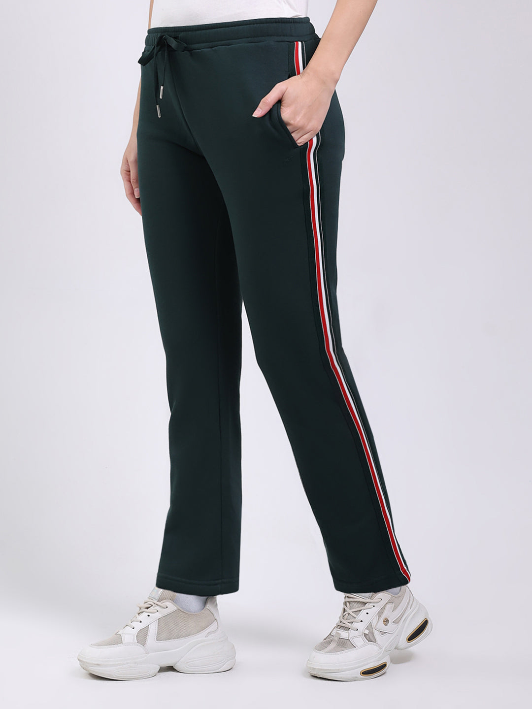 Women Green Solid Regular Fit Winter Lower