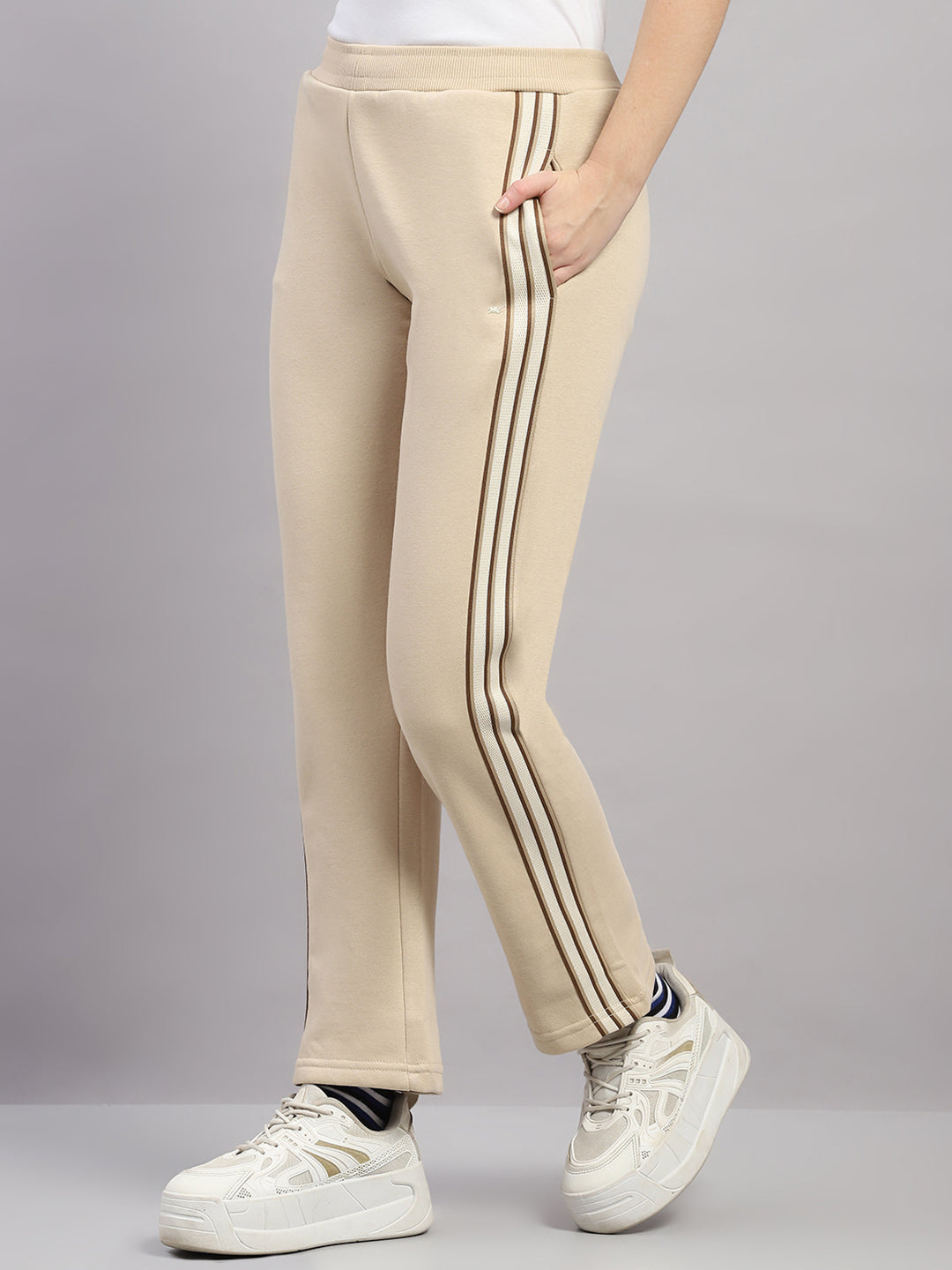 Women Beige Solid Regular Fit Winter Lower
