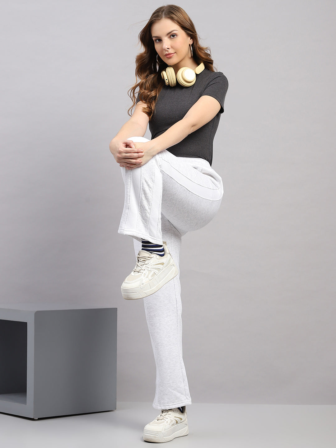 Women Off White Printed Regular Fit Winter Lower