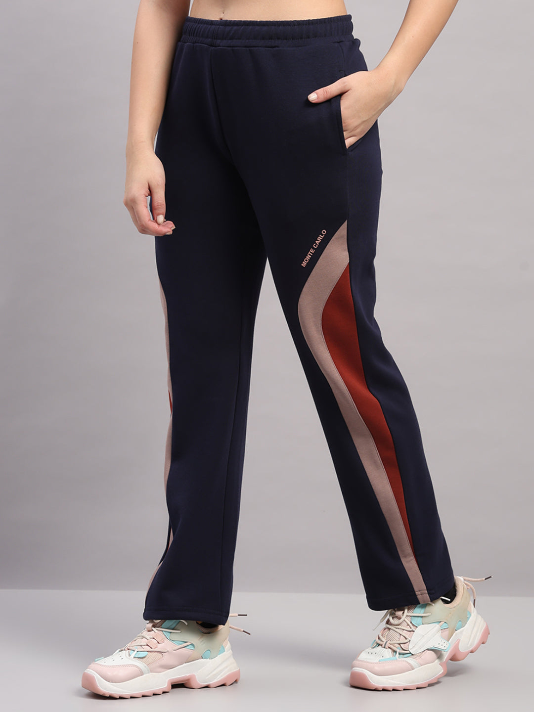 Women Navy Blue Solid Regular Fit Winter Lower