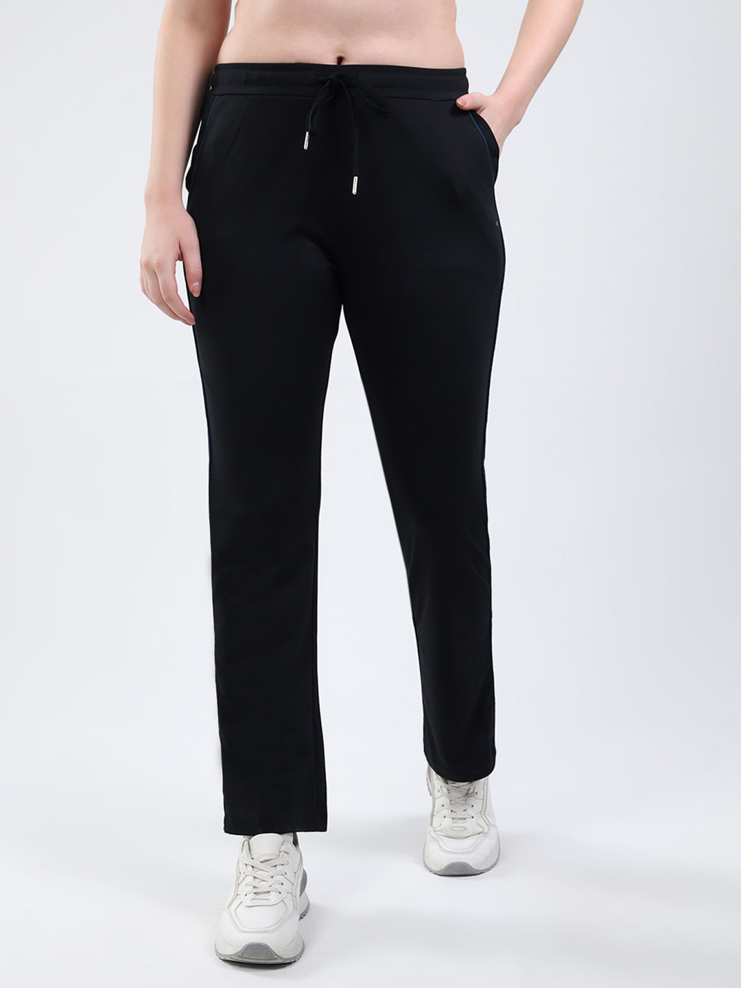 Women Black Solid Regular Fit Winter Lower