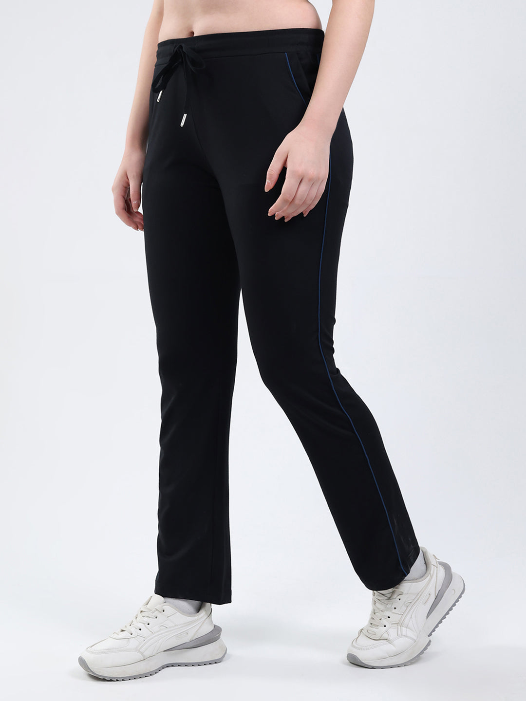 Women Black Solid Regular Fit Winter Lower