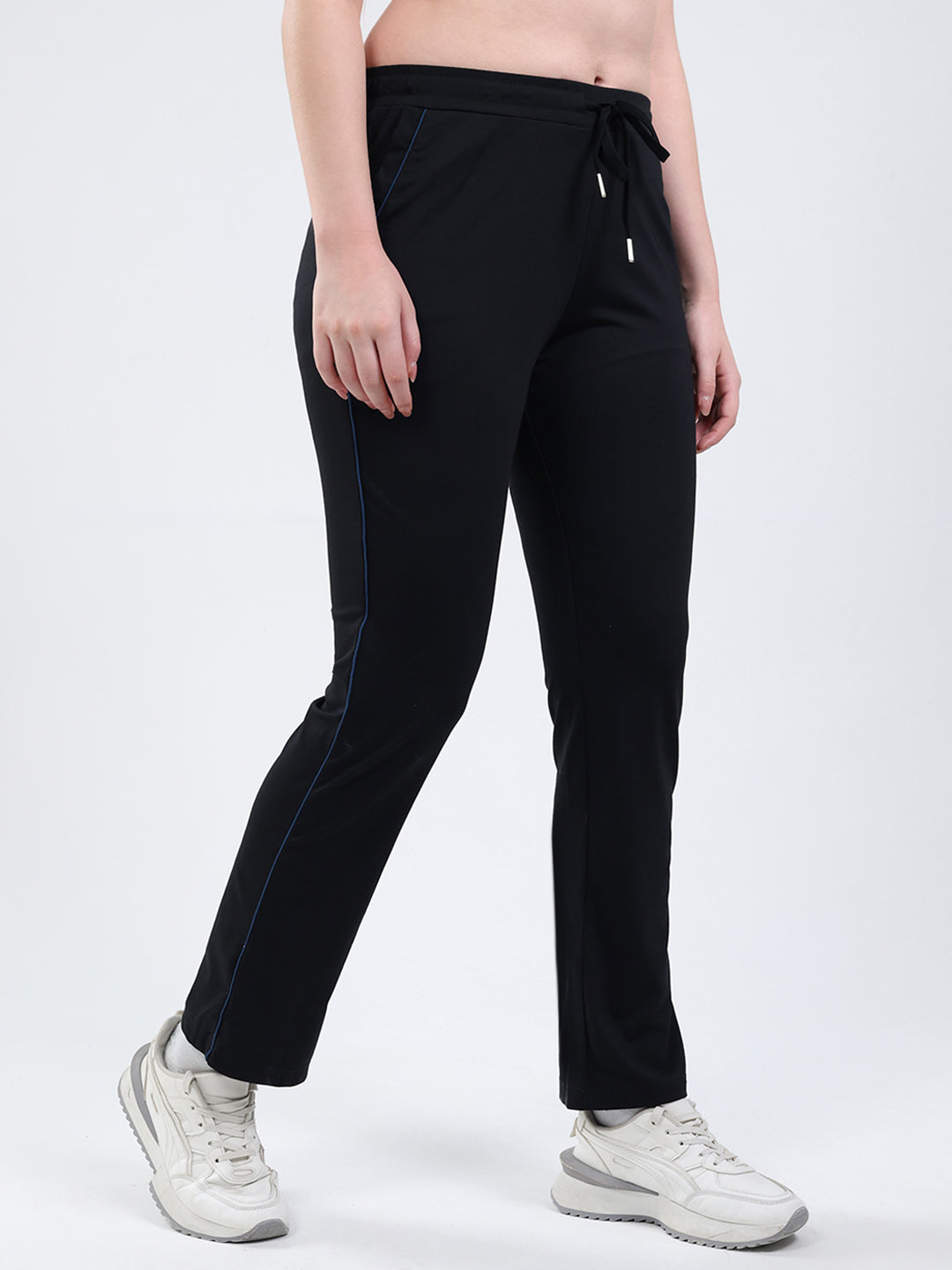 Women Black Solid Regular Fit Winter Lower