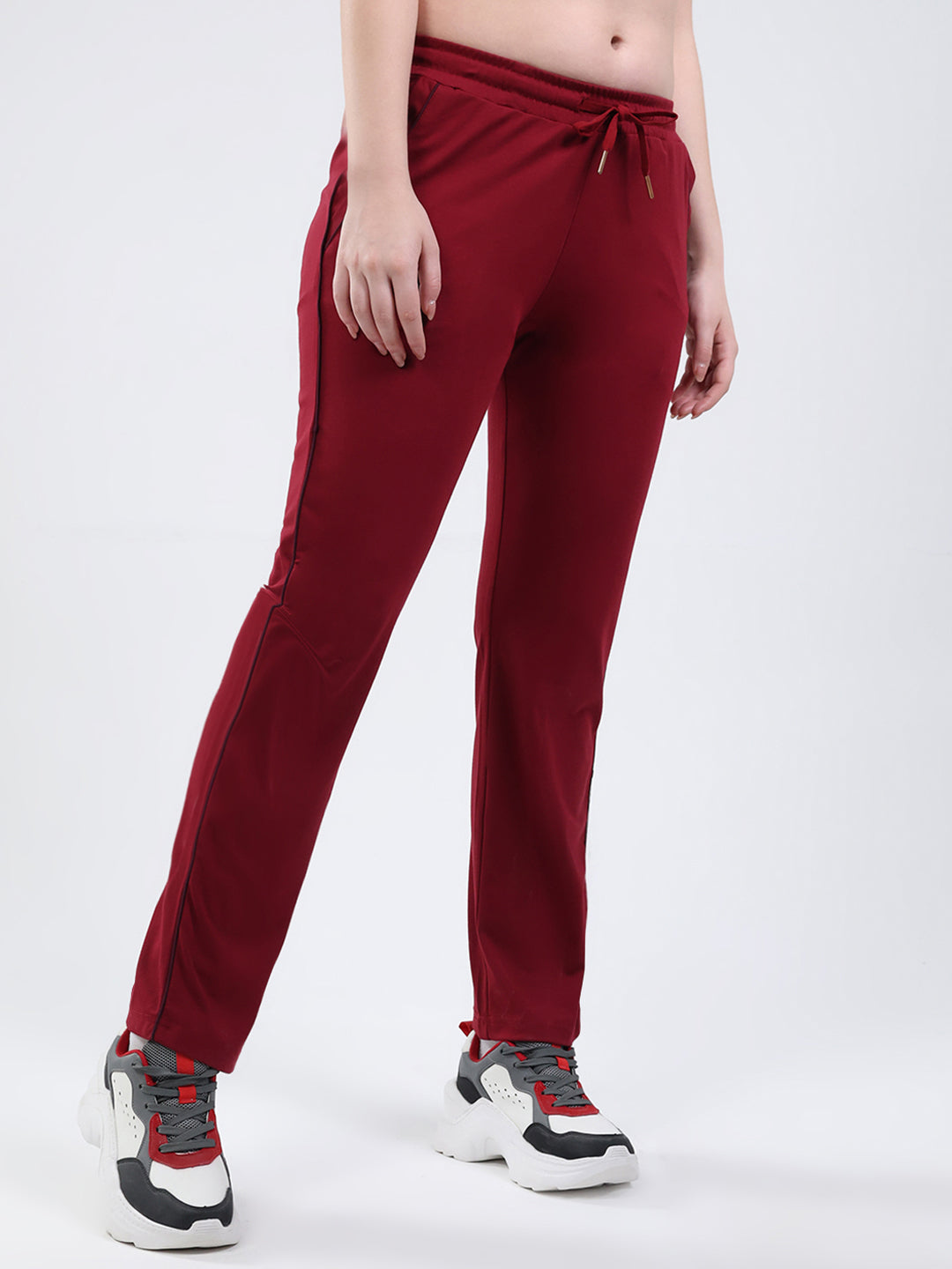 Women Maroon Solid Regular Fit Winter Lower
