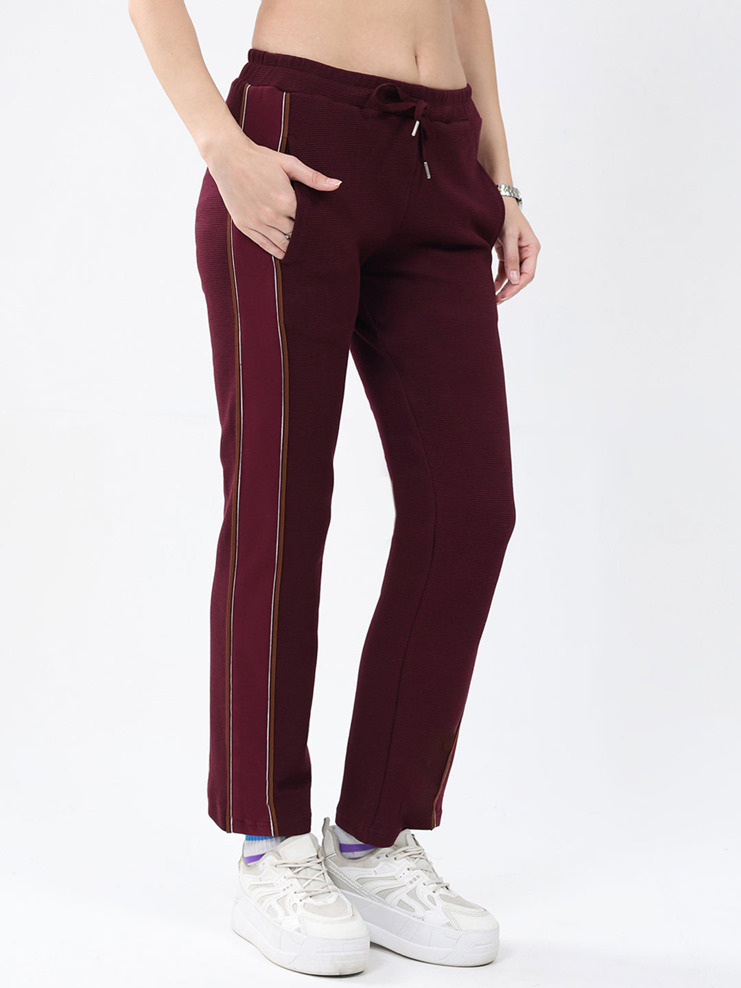 Women Maroon Solid Regular Fit Winter Lower