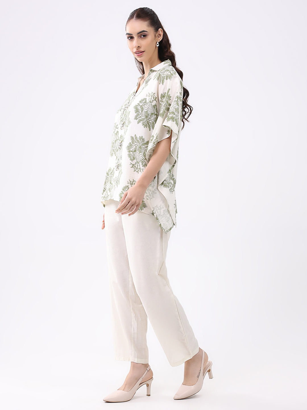 Women Cream Printed Collar 3/4th Sleeve Cords Set