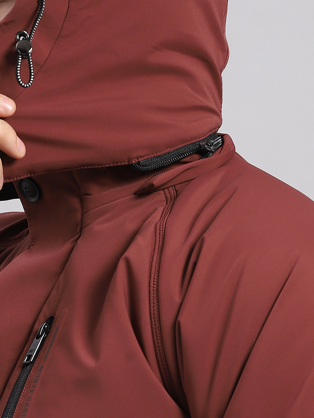 Men Burgundy Solid Hooded Full Sleeve Jacket