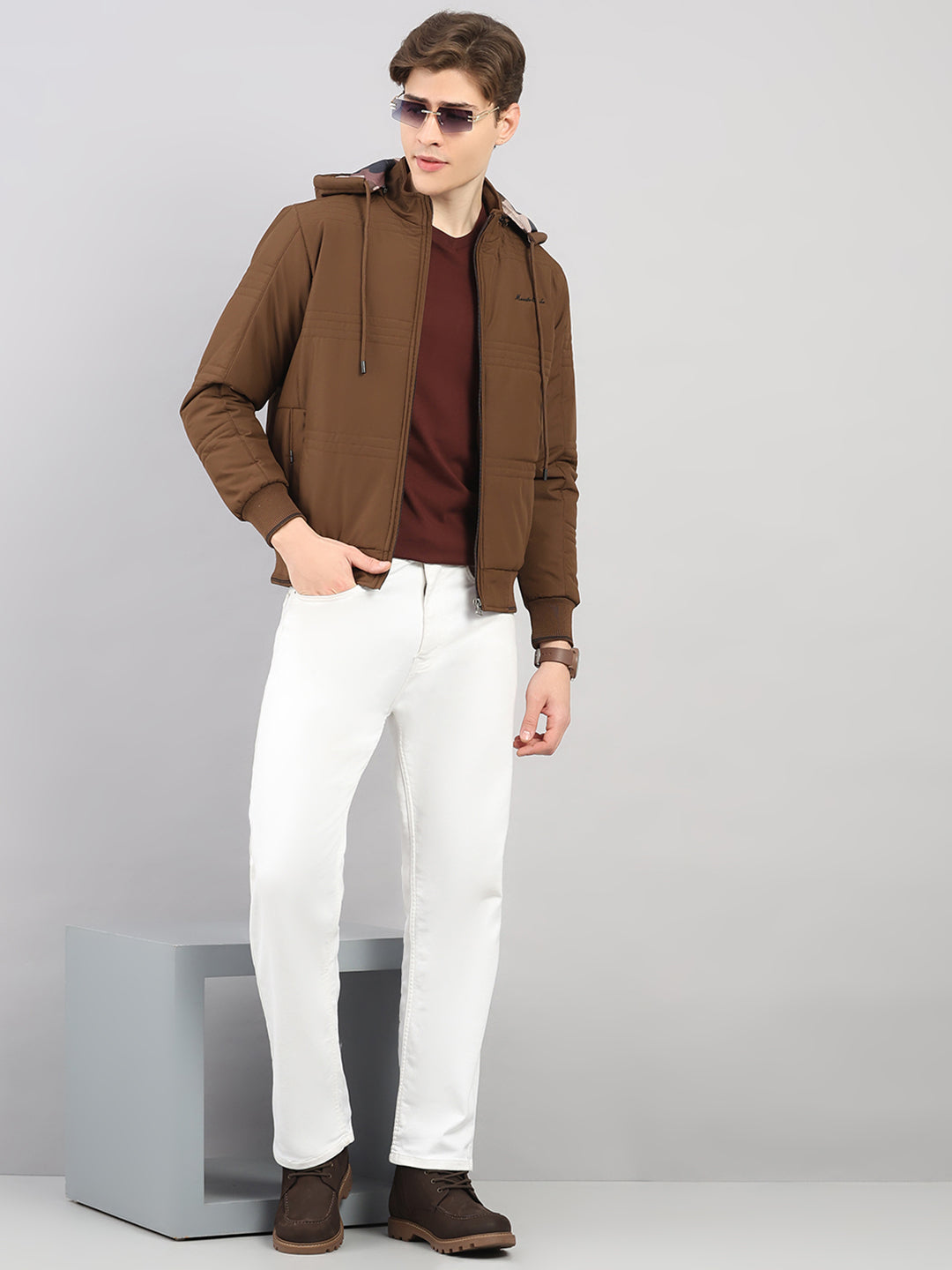 Men Brown Solid Hooded Full Sleeve Jacket