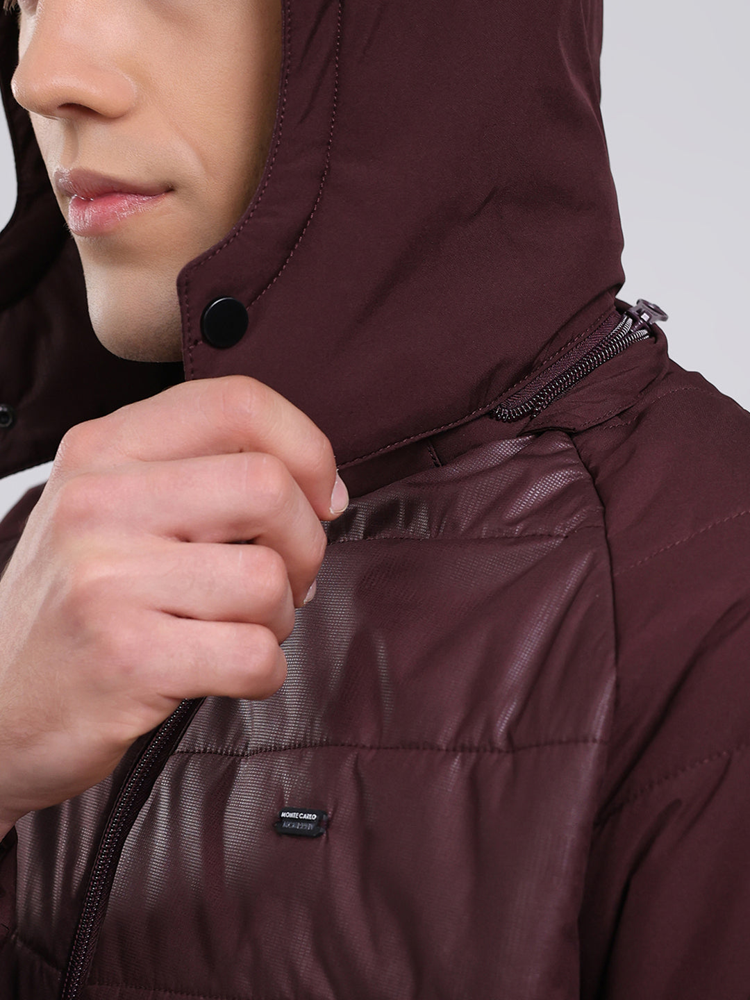 Men Burgundy Solid Hooded Full Sleeve Jacket
