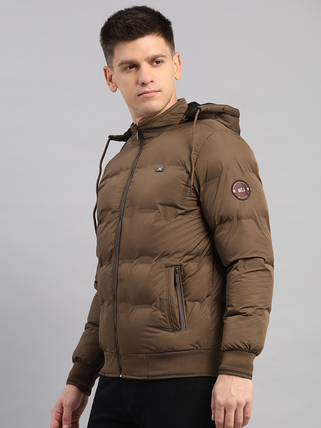 Men Brown Solid Hooded Full Sleeve Jacket