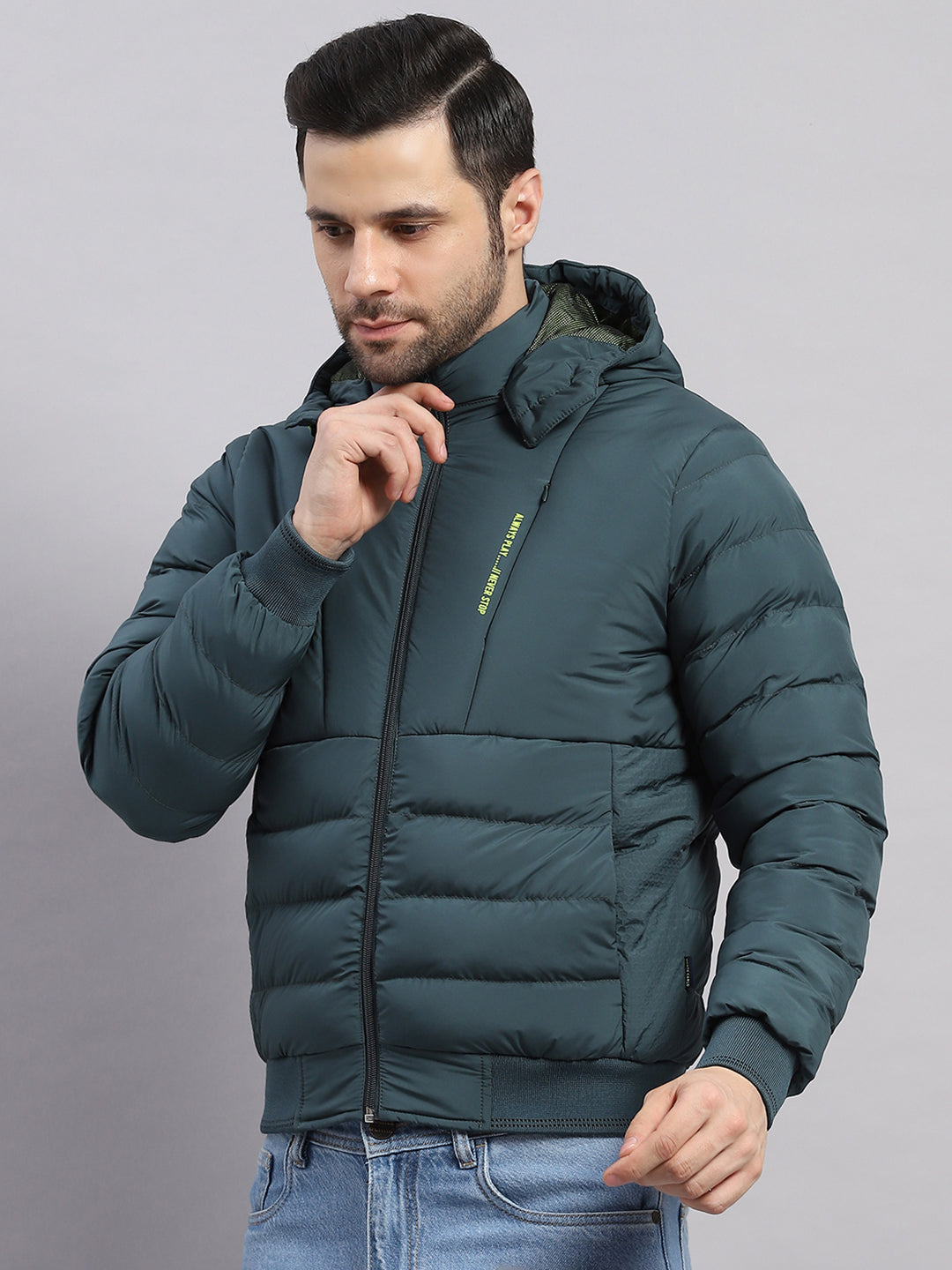 Men Green Solid Hooded Full Sleeve Jacket