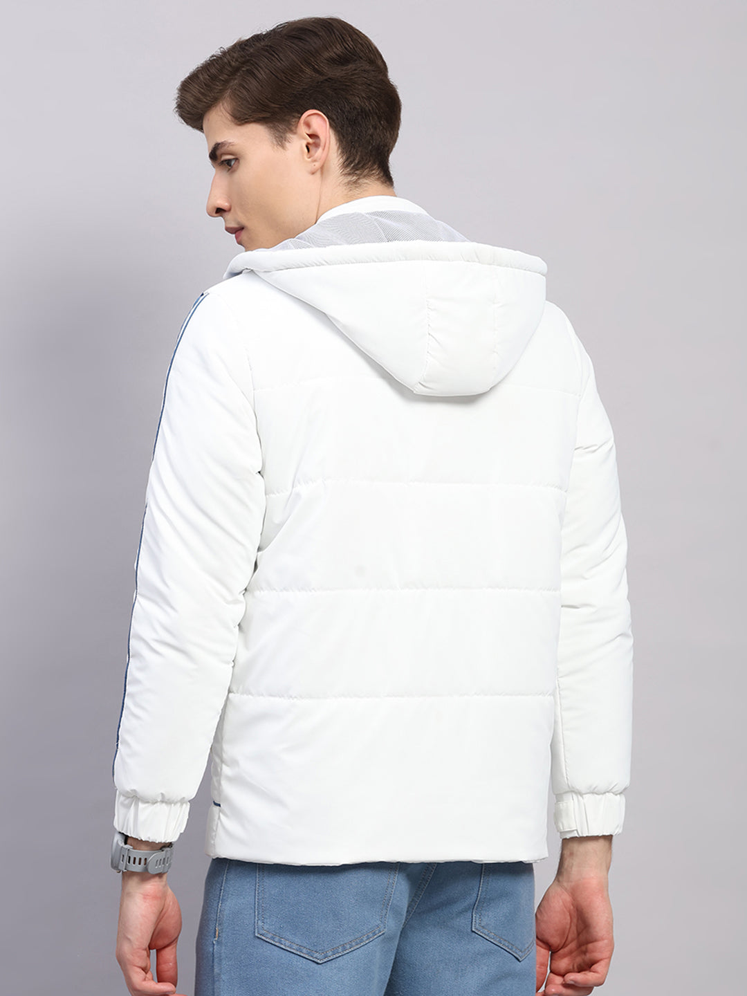Men White Solid Hooded Full Sleeve Jacket