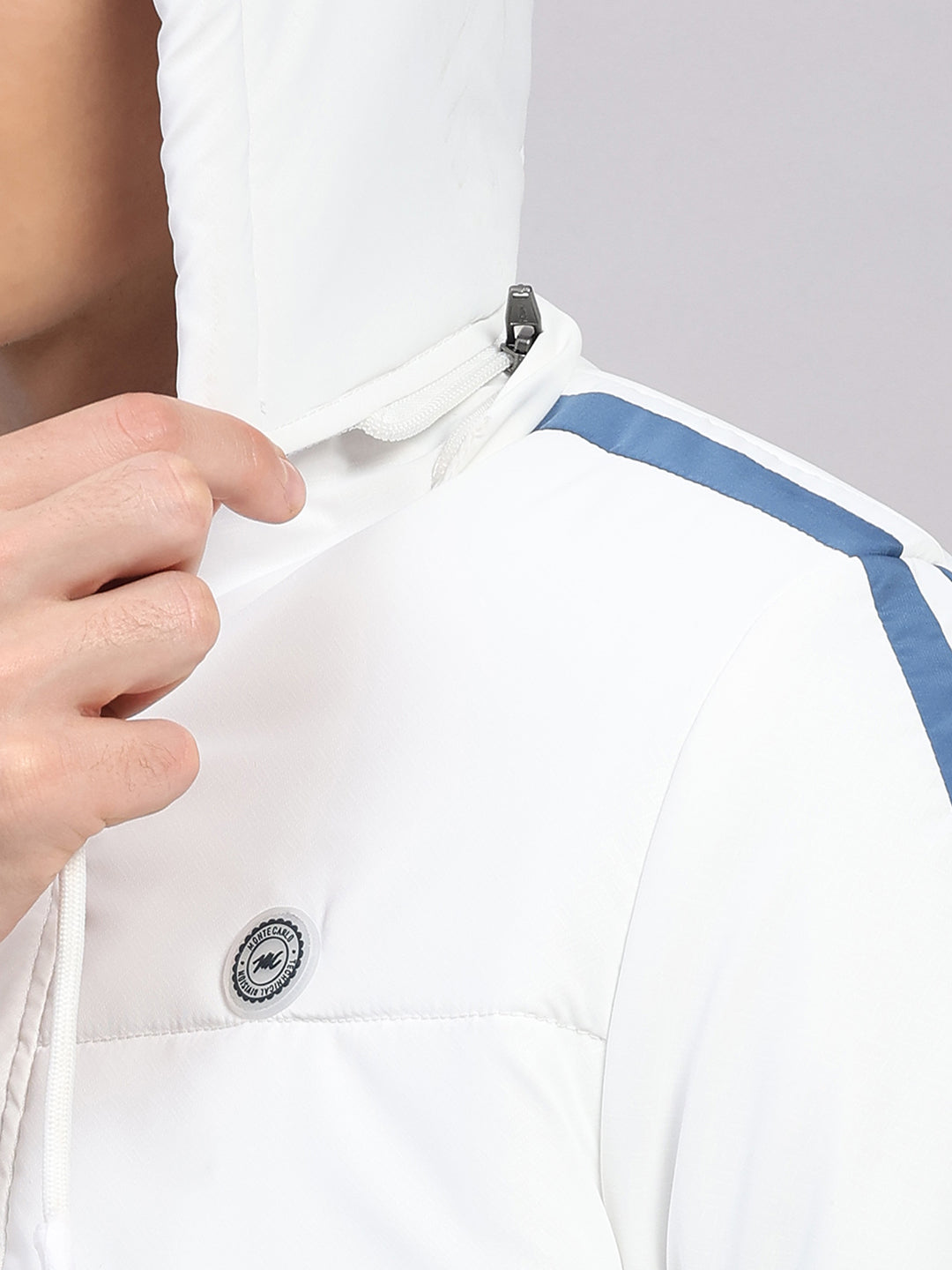 Men White Solid Hooded Full Sleeve Jacket