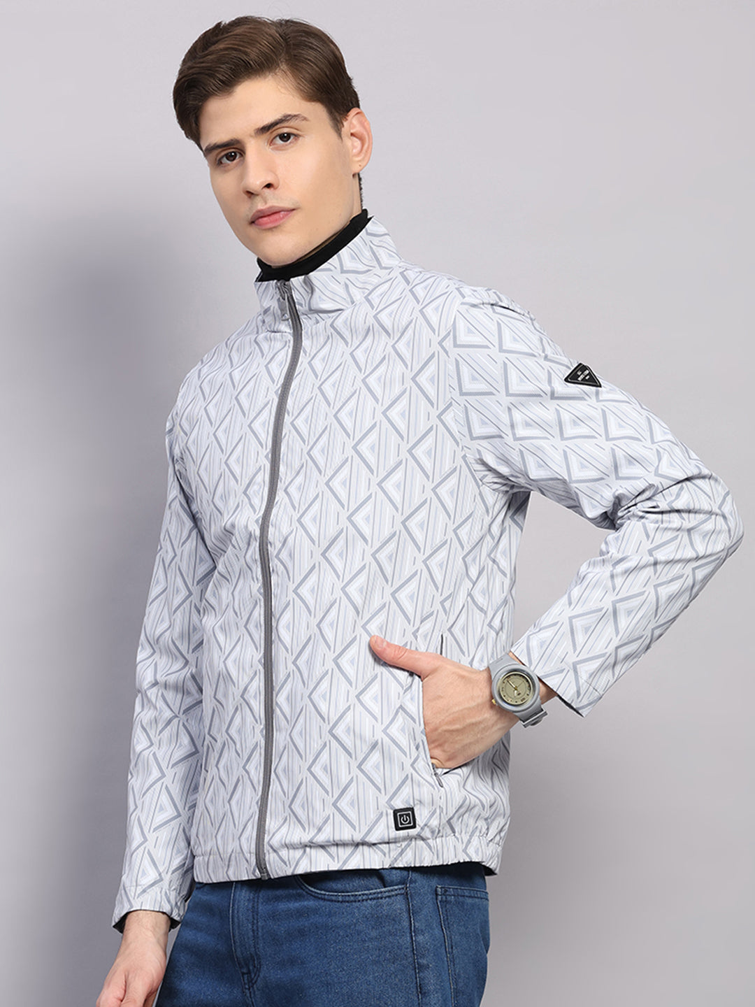 Men Grey Solid Hooded Full Sleeve Jacket