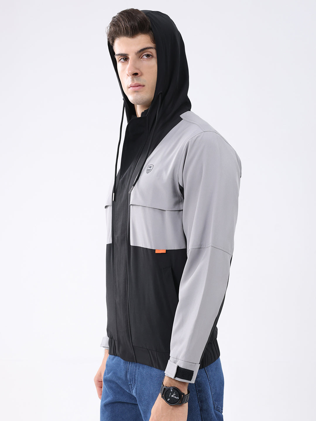 Men Black Colourblocked Hooded Full Sleeve Jacket
