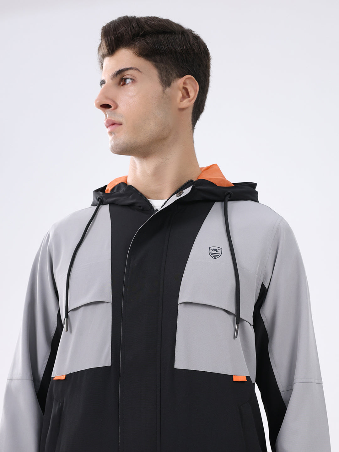 Men Black Colourblocked Hooded Full Sleeve Jacket