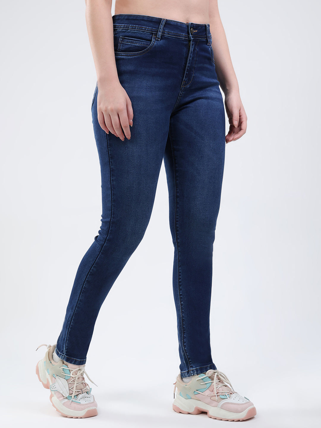 Women Blue Solid Slim Fit Denim