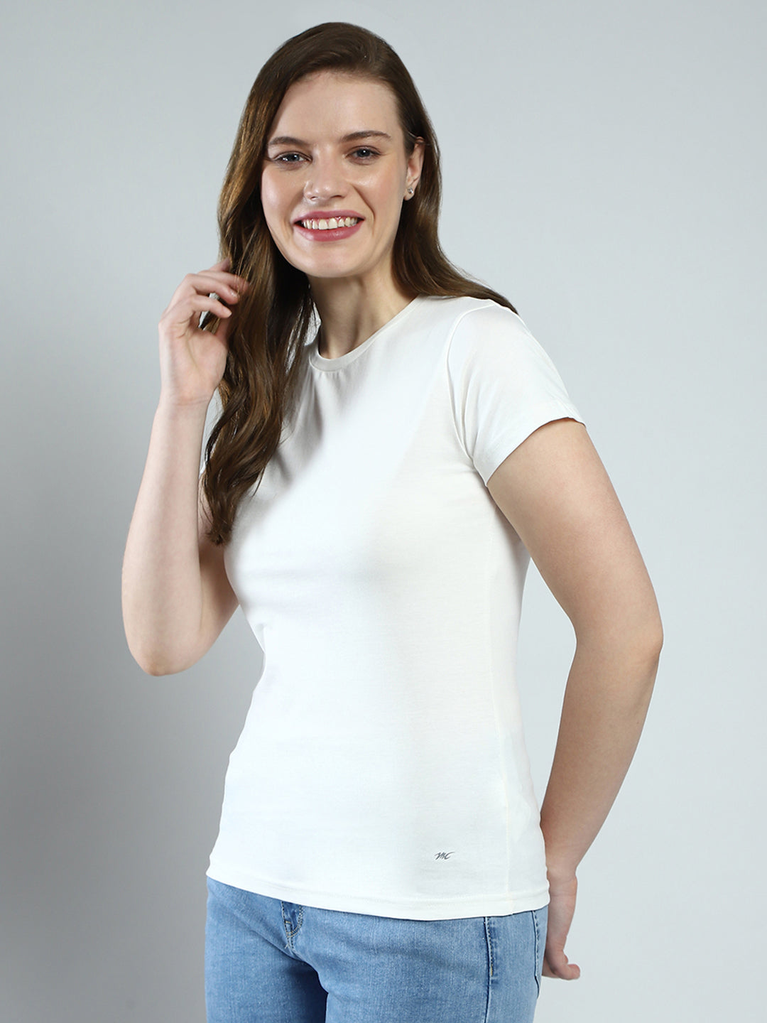 Women White Solid Round Neck Half Sleeve Top