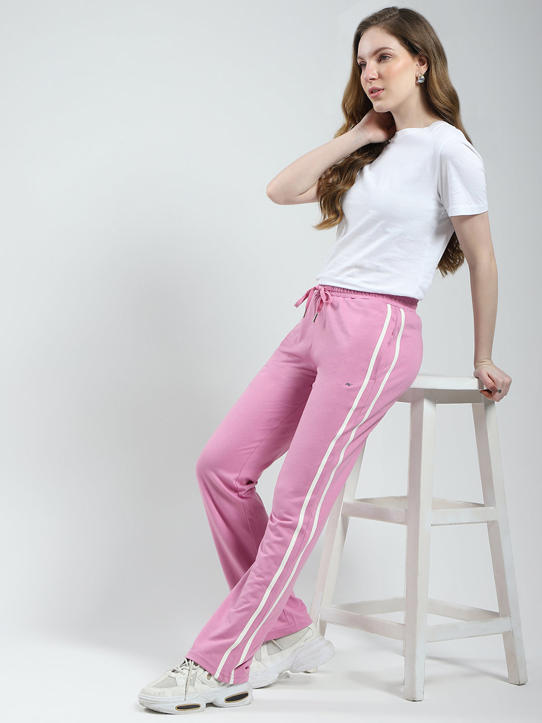 Women Pink Solid Regular Fit Lower