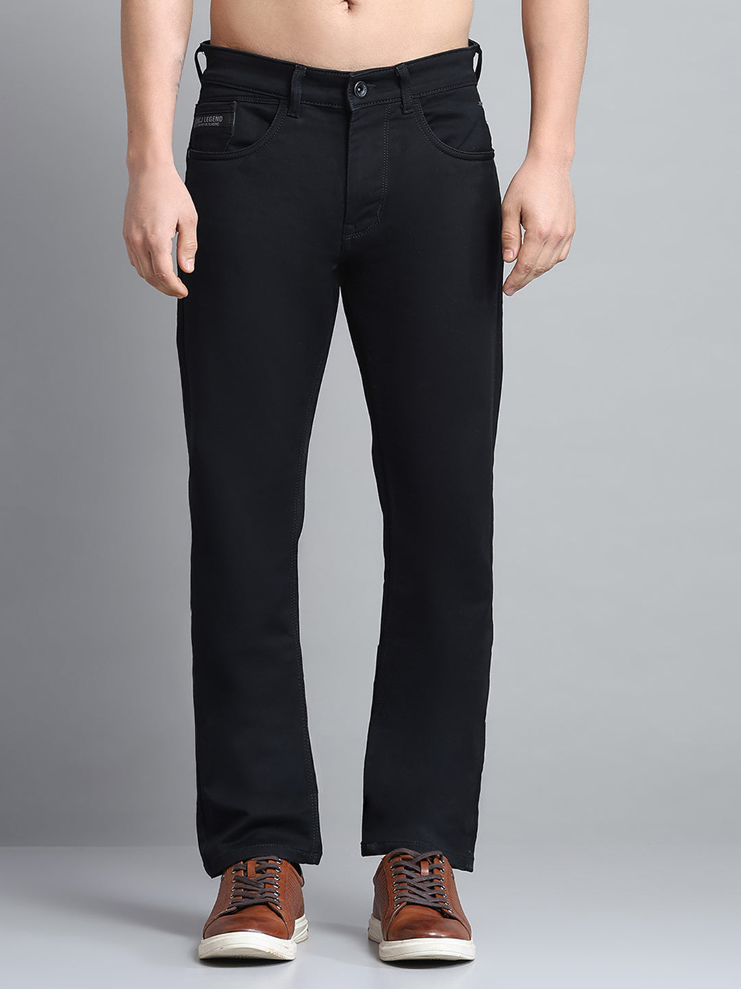 Men Black Solid Straight Fit Denim