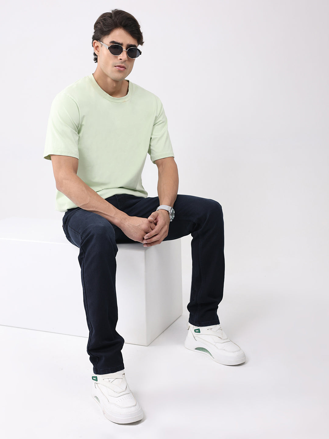 Men Navy Blue Solid Narrow Fit Denim