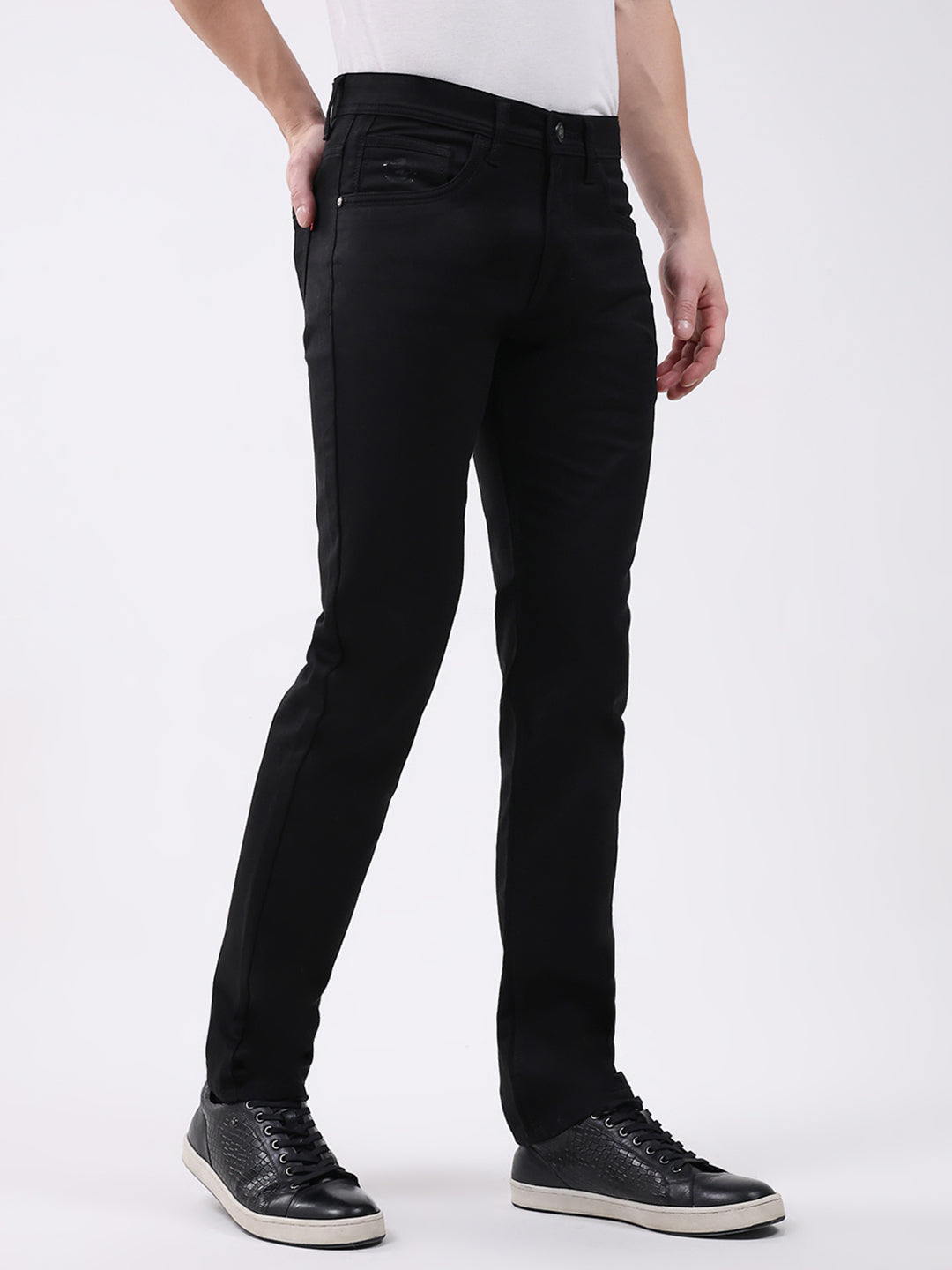 Men Black Solid Narrow Fit Denim