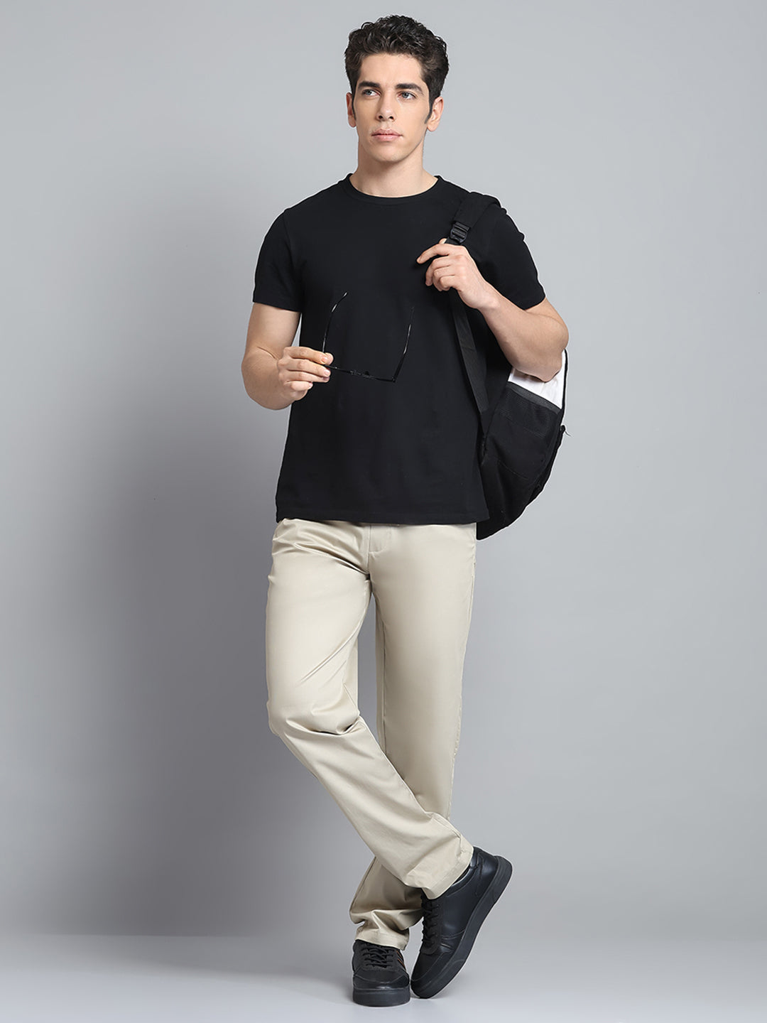 Men Beige Solid Regular Fit Lower