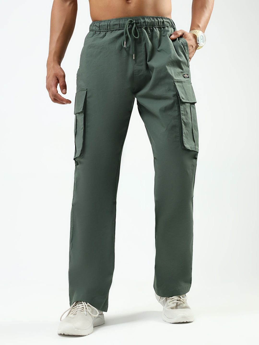 Men Green Solid Regular Fit Lower