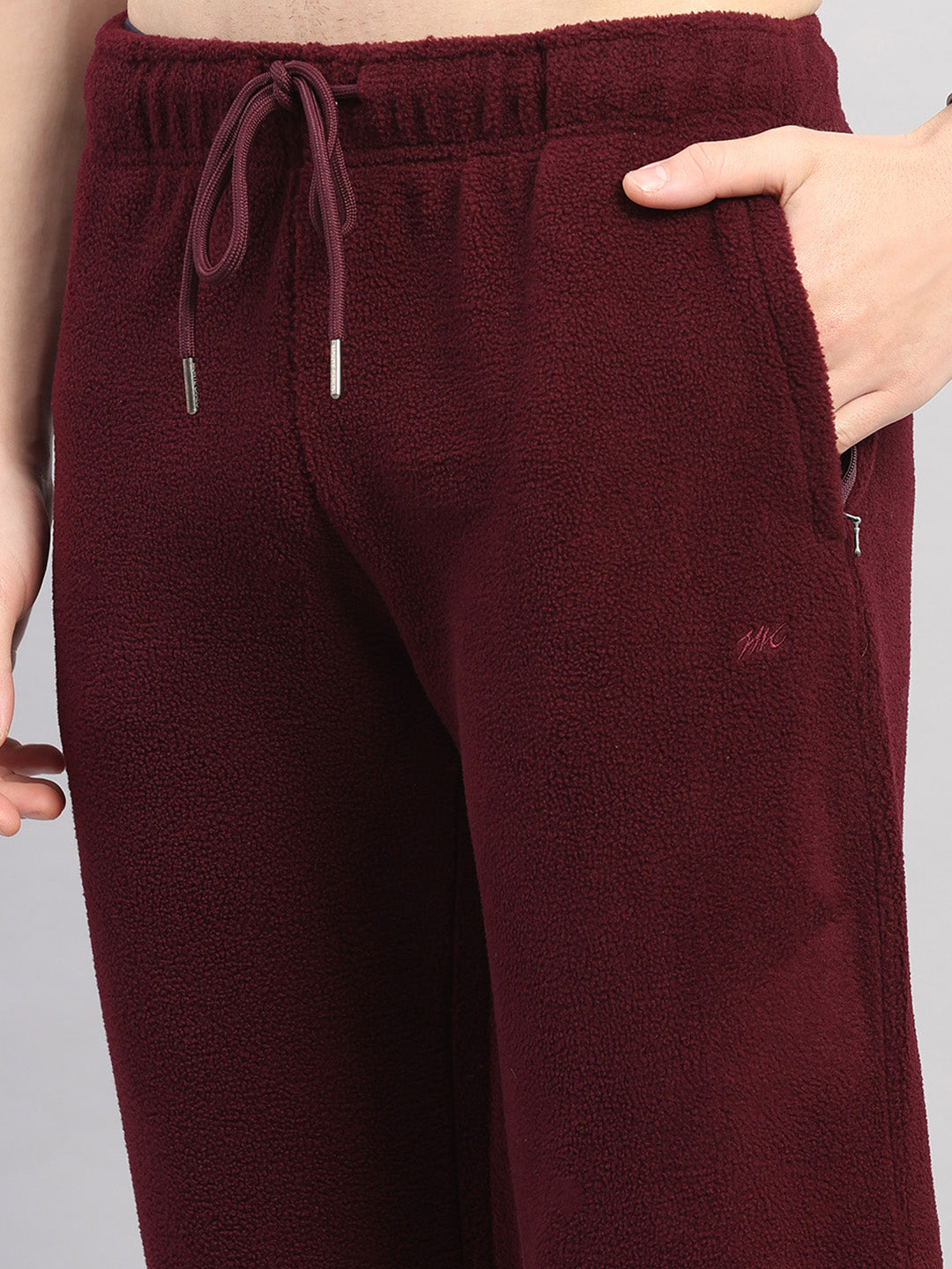 Men Maroon Solid Hooded Full Sleeve Winter Tracksuit