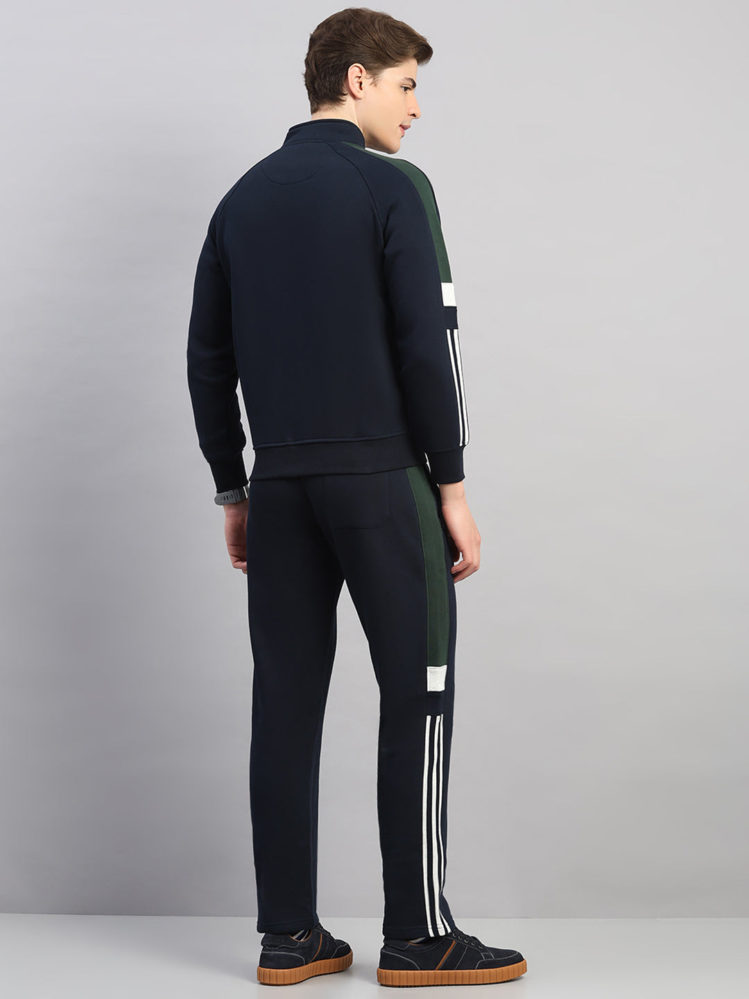 Men Navy Blue Solid Round Neck Full Sleeve Winter Tracksuit