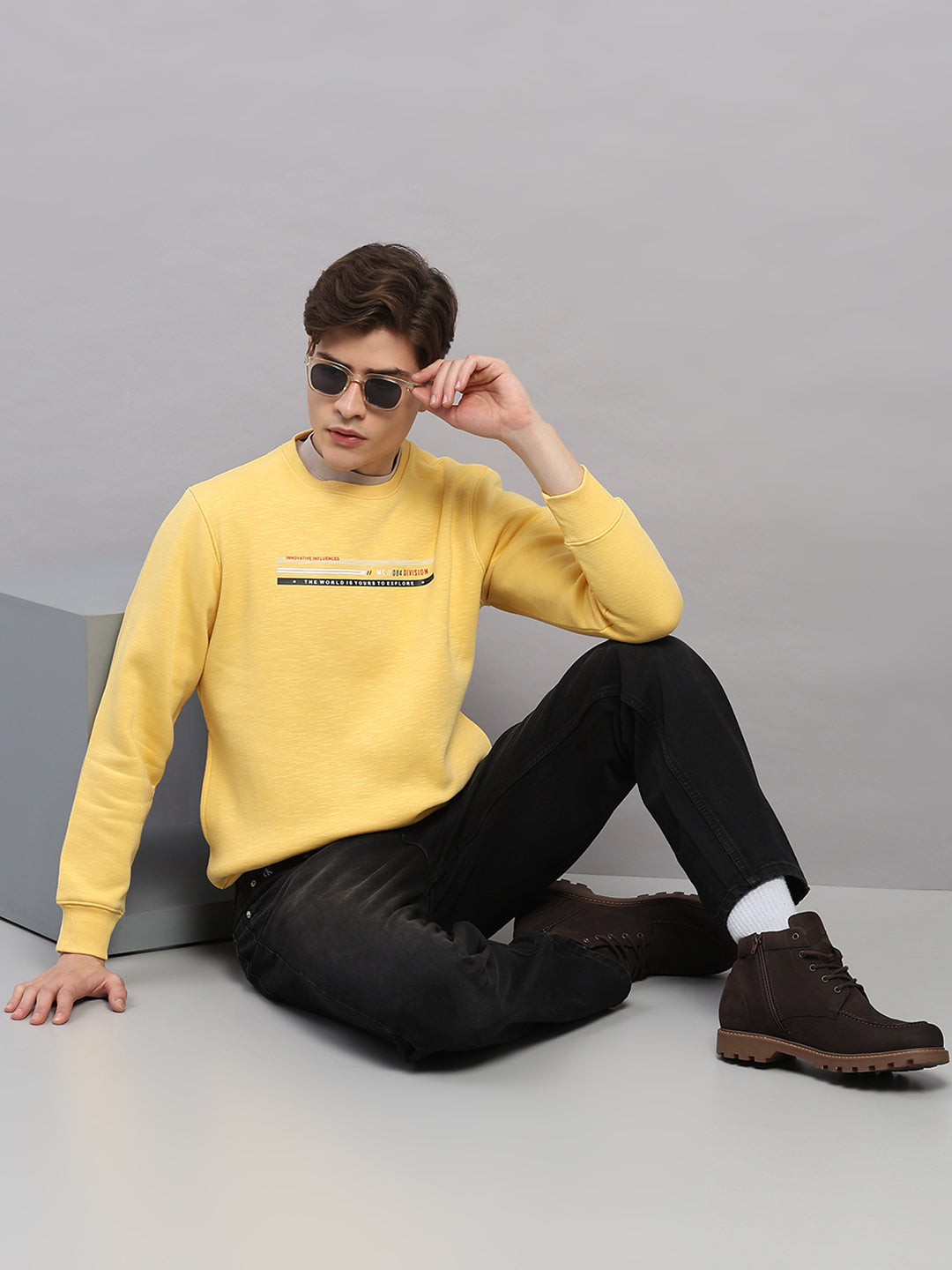 Men Yellow Printed Round Neck Full Sleeve Sweatshirt