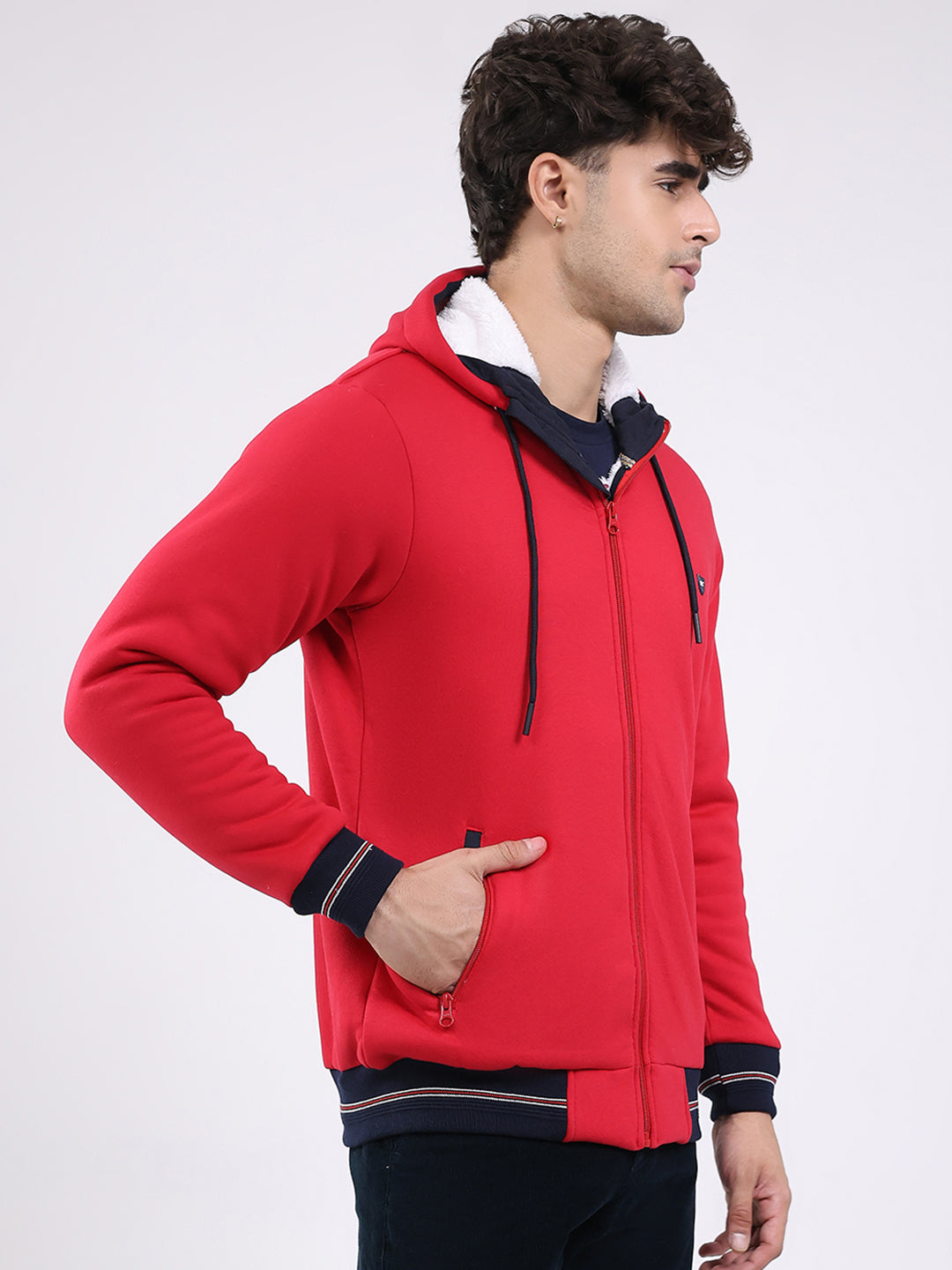 Men Red Solid Hooded Full Sleeve Sweatshirt