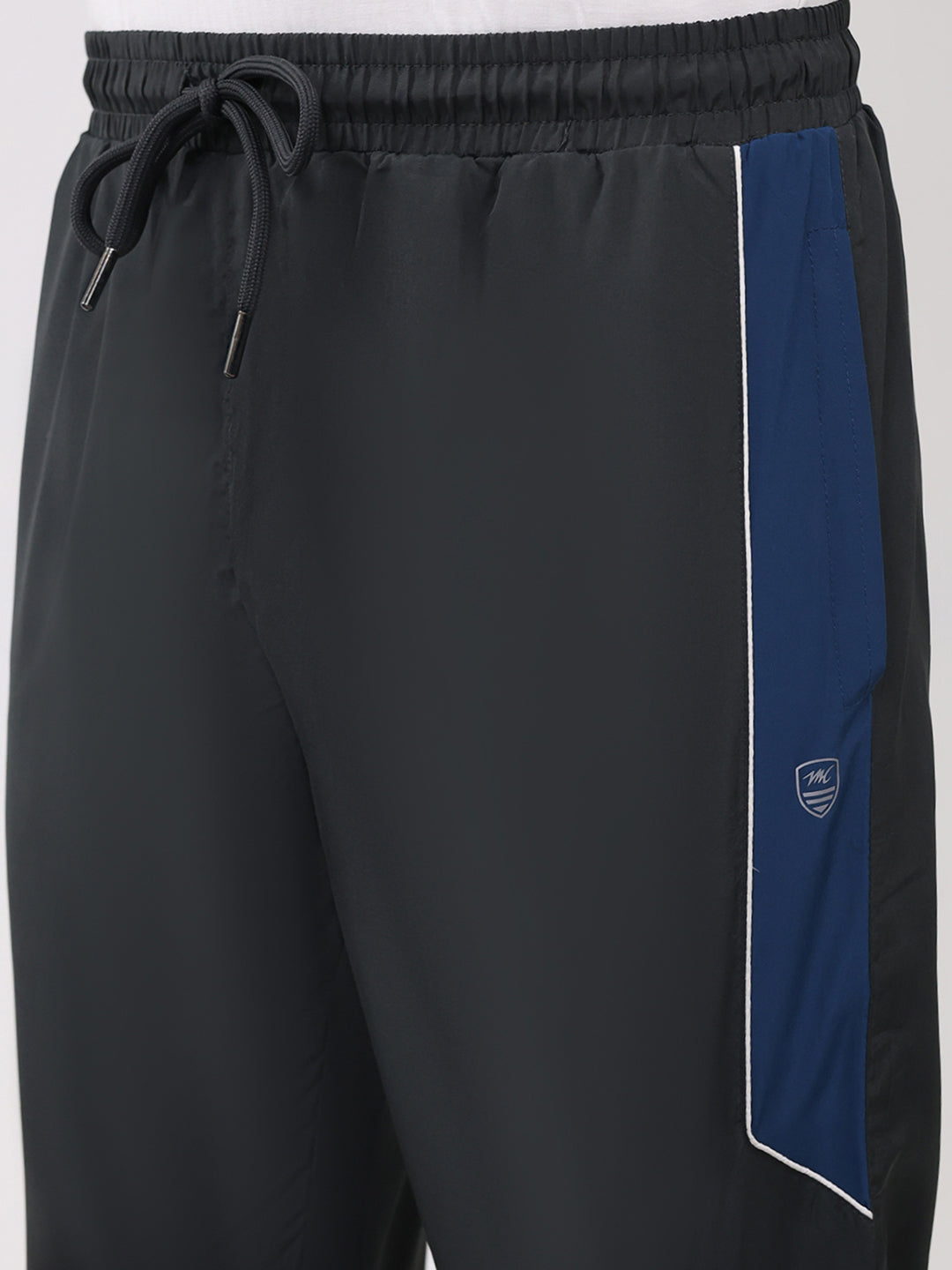 Men Grey Solid Round Neck Full Sleeve Winter Tracksuit