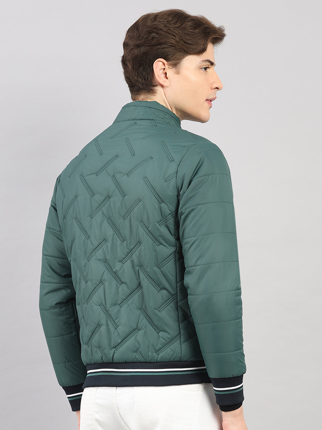 Men Green Solid Hooded Full Sleeve Jacket