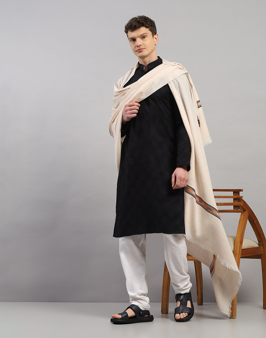 Men Multicolor Self Design Lohi Shawl