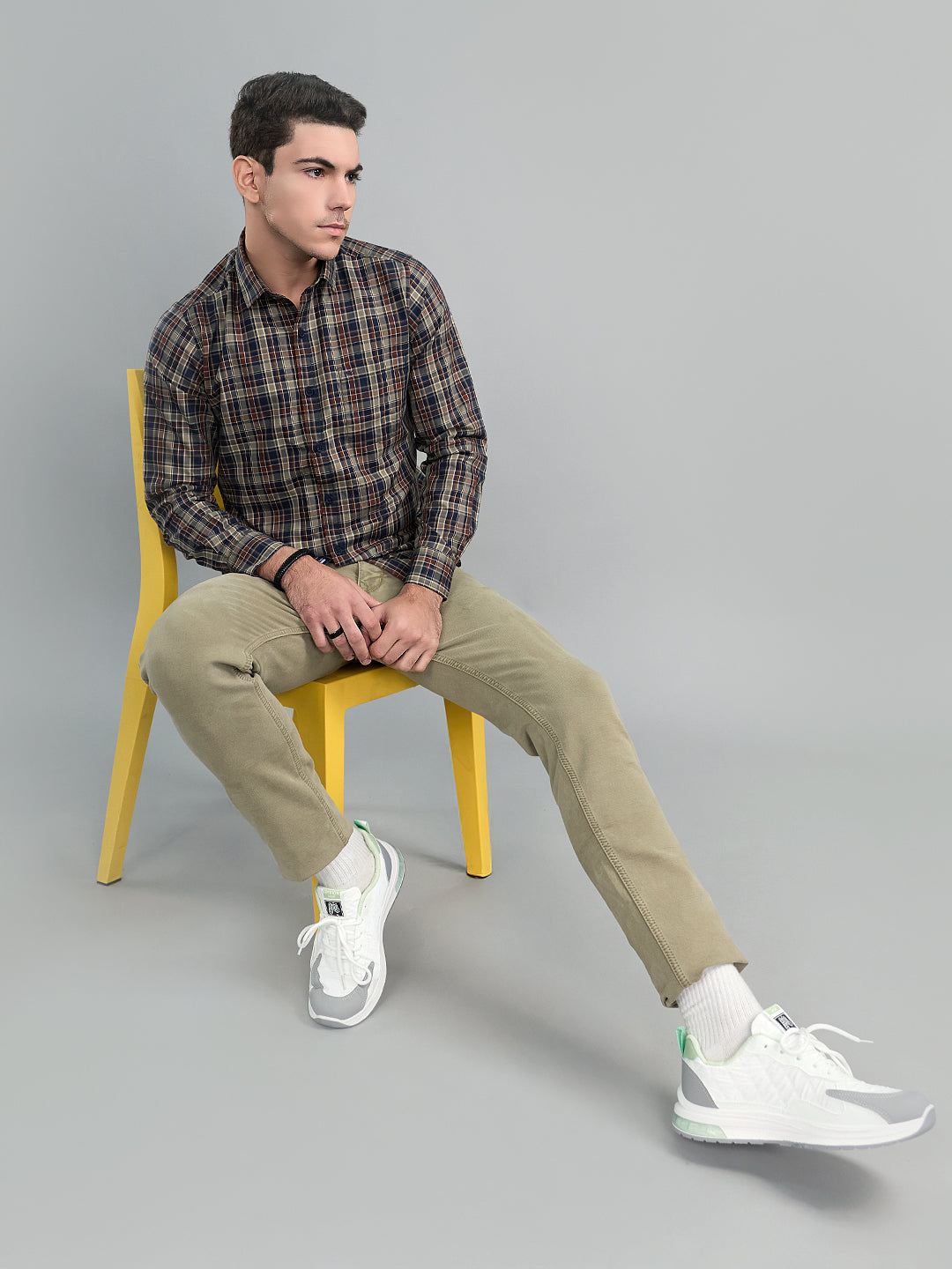 Men Brown Check Collar Full Sleeve Shirt