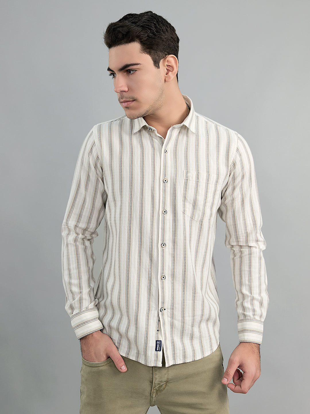 Men White Stripe Collar Full Sleeve Shirt