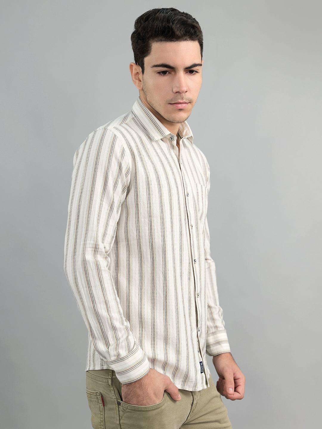 Men White Stripe Collar Full Sleeve Shirt