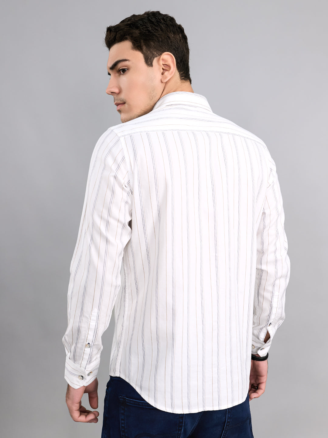 Men White Stripe Collar Full Sleeve Shirt