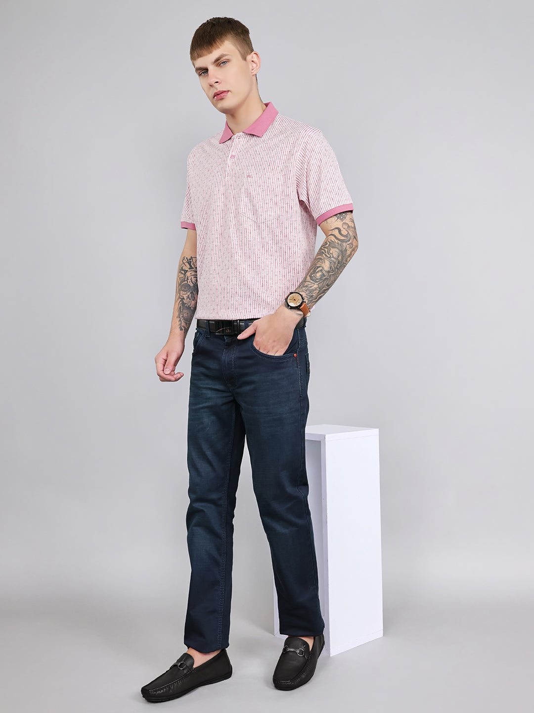 Men Pink Stripe Collar Half Sleeve T-Shirt