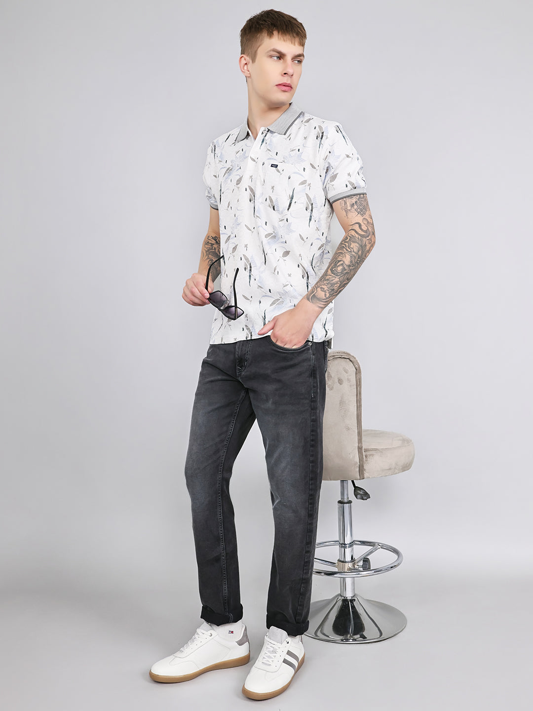 Men White Printed Collar Half Sleeve T-Shirt