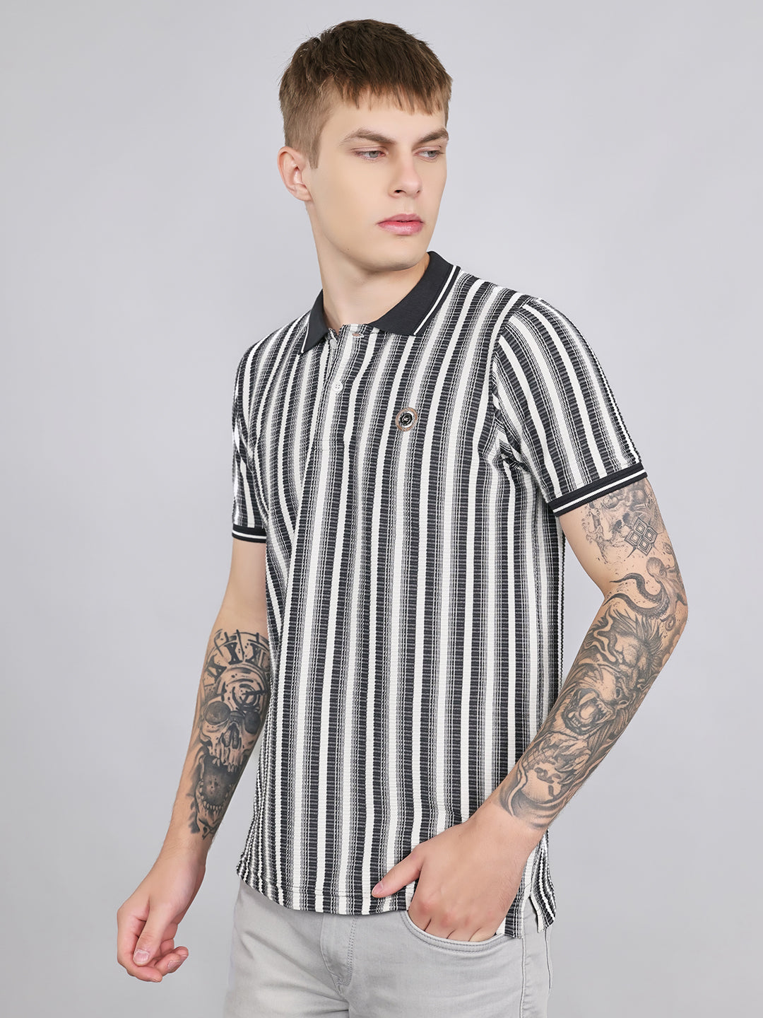 Men Black Stripe Collar Half Sleeve T-Shirt