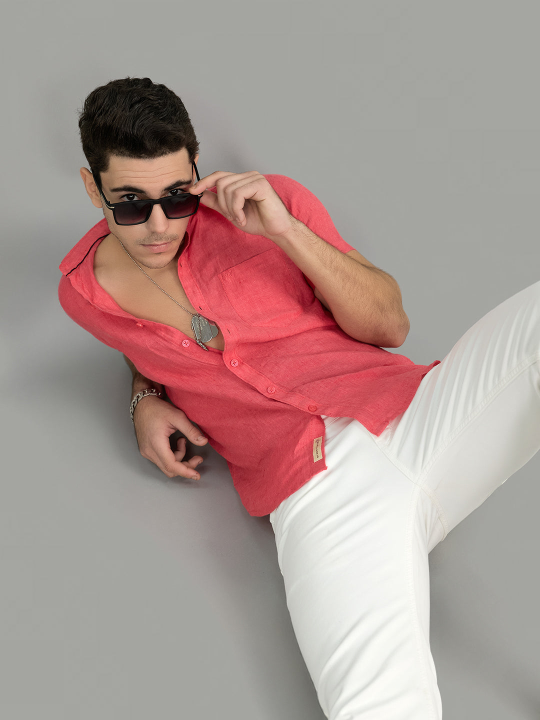 Men Coral Solid Collar Half Sleeve Shirt