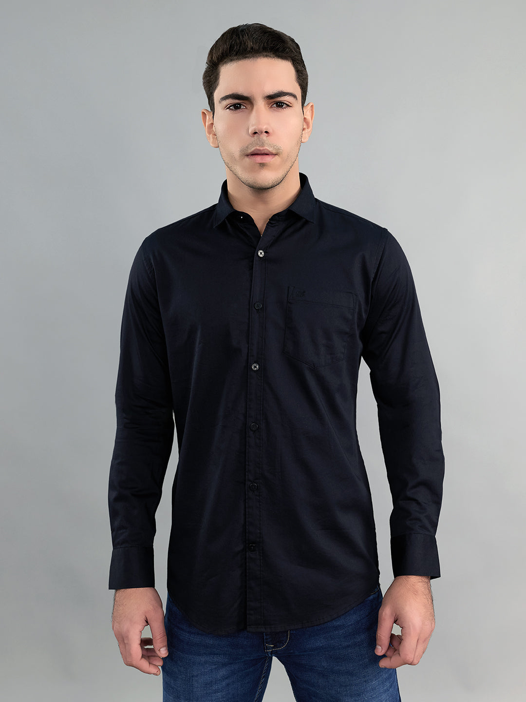 Men Black Solid Collar Full Sleeve Shirt