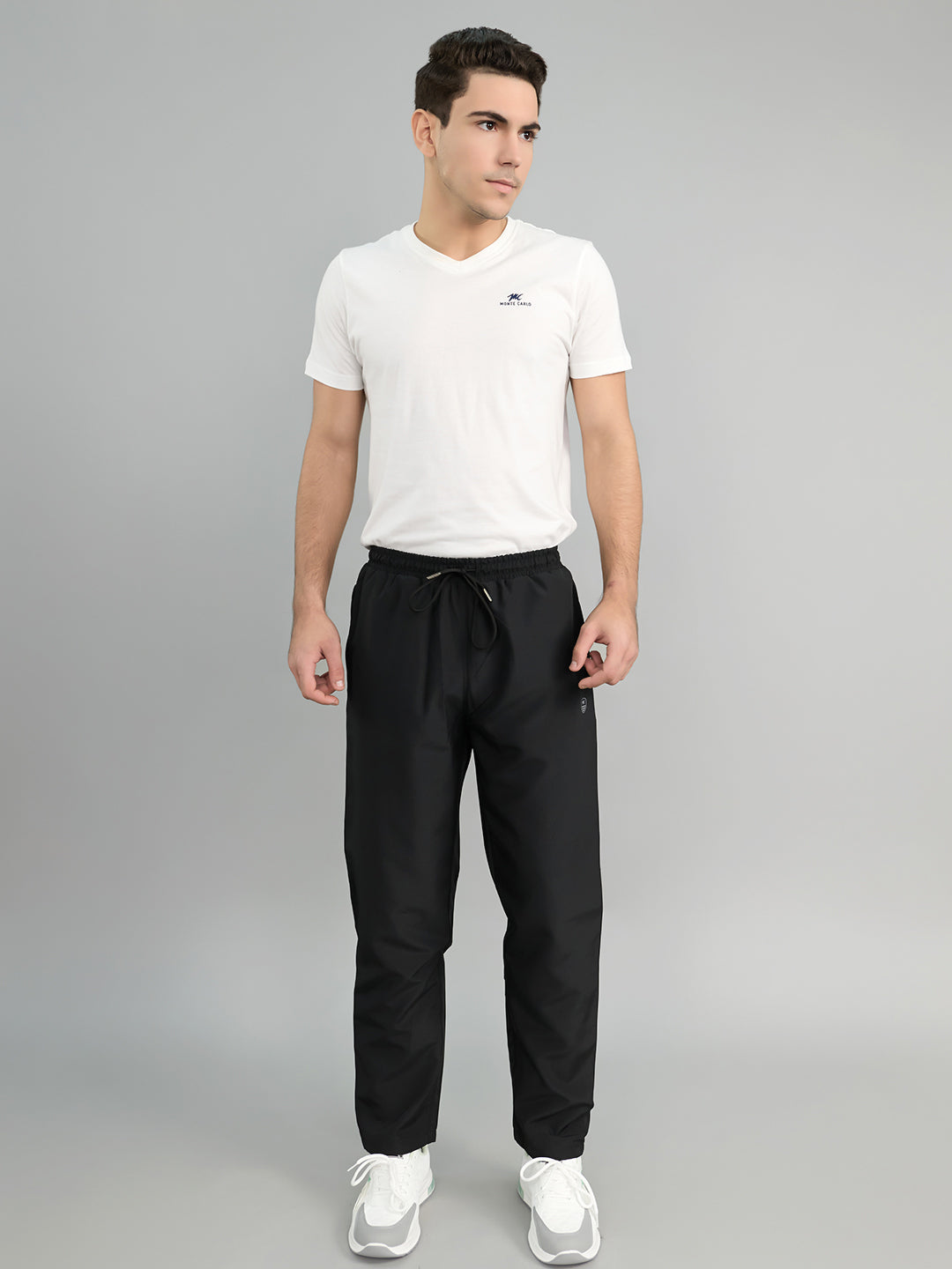 Men Black Solid Regular Fit Lower